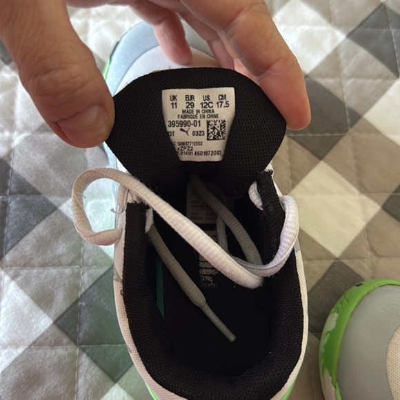 Puma Kids Sneakers in Gray and Green - Picture 10 of 10